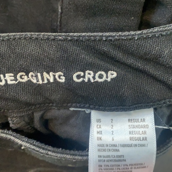 American Eagles Outfitters Ankle Jeans - Picture 10 of 10